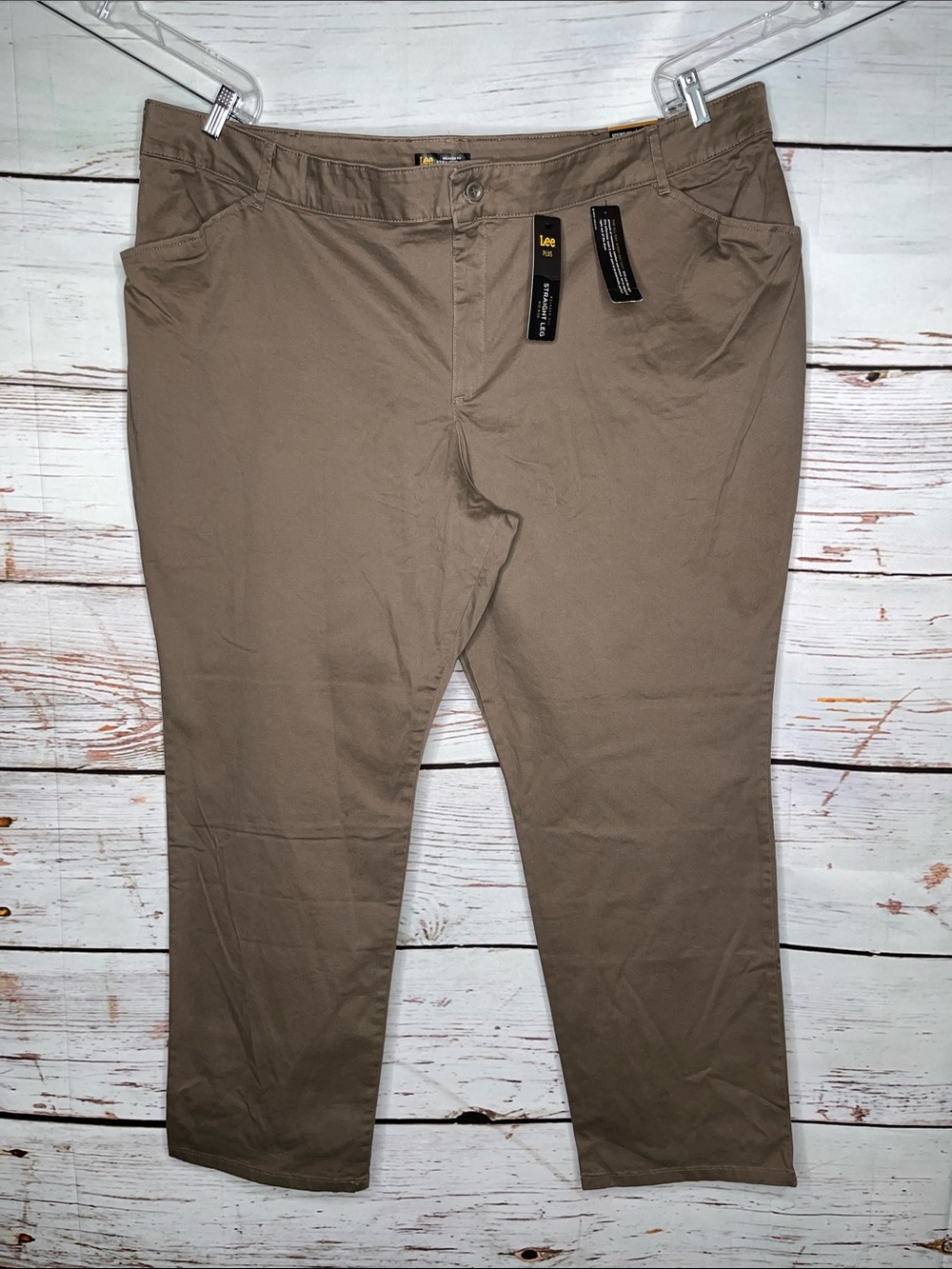 Lee Plus NWT Size 28W Brown Effortless Wash & Wear Mid Rise Straight Leg Pants